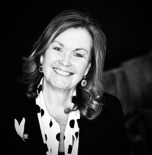 Southwold Literary Festival ~ Wendy Holden: Author of “The Teacher of Auschwitz”